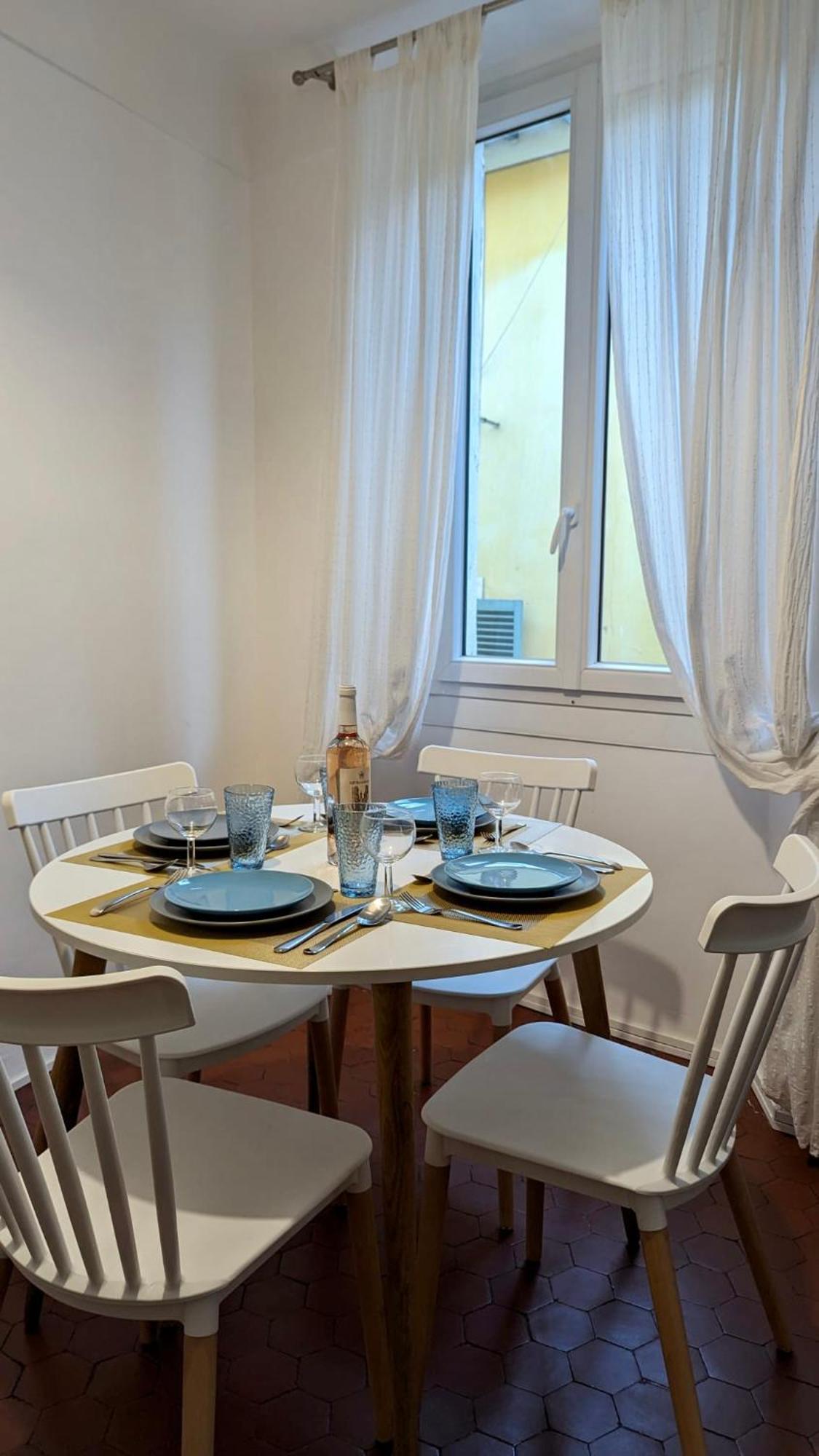 Typique - 2 Bedrooms,Typical Apartment-Old Town Νίκαια Εξωτερικό φωτογραφία